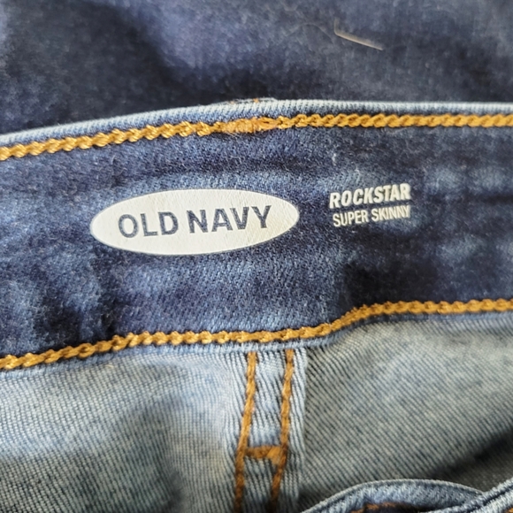 Old Navy | Dark Wash Jeans - Picture 5 of 6